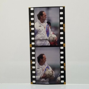 1994年 本物 写真 ポジフィルム サッカー日本代表 ファルカン監督 2枚 (検)Jリーグ アジアカップ ドーハの悲劇 サインなし panini topps