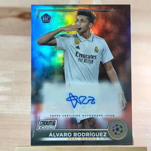 アルバロ・ロドリゲス 2022-23 Topps Stadium Club Chrome UEFA Alvaro Rodriguez RC 直筆サインカード レアル・マドリード