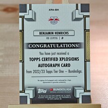 120枚限定 ベンヤミン・ヒンリヒス 2022-23 Topps Tier One Bundesliga Benjamin Henrichs Auto RBライプツィヒ 107/120 直筆サインカード_画像2