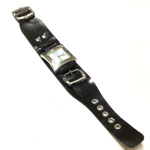 【中古ビンテージ、電池交換済み】アンティーク馬革ベルト ブレスレット腕時計 レディースウォッチ レトロ