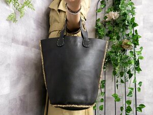 ●超美品●FENDI フェンディ●セレリア●パイソン 本 ヘビ 革 カーフ レザー 本革●トート バッグ●黒 ベージュ●腕掛け●B5 書類●Js43585