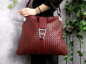 ●超美品●BOTTEGA VENETA ボッテガ ヴェネタ●イントレチャート●カーフ レザー●ショルダー バッグ●ボルドー●SV金具●B5 収納●Js43695