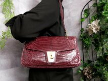 ●超美品●GUCCI グッチ●ターンロック●クロコダイル 本 ワニ 革●ショルダー バッグ●ワインレッド●G金具●イタリア製●肩掛け●Js43776_画像2