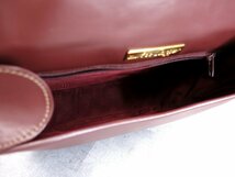 ●超美品●Cartier カルティエ●マスト●カーフ レザー 本革●フラップ ショルダー バッグ●ボルドー●ゴールド金具●斜め掛け●Js43828_画像10