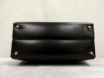 ★●超美品●新品同様●LOEWE ロエベ●アナグラム●ロゴ型押し●カーフ レザー 本革●ハンド バッグ●黒●G金具●腕掛け●かばん●B133_画像6