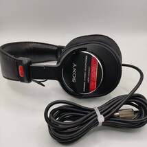 ◎1円~ 【動作品】SONY 有線 密閉型スタジオモニターヘッドホン 黒 MDR-CD900ST_画像1