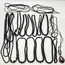 大量!!■ネックレスおまとめ■j約2kg オニキス ヘマタイト ビーズ 黒珊瑚 ジェット accessory ネックレス necklace シルバー silver CE0_画像3