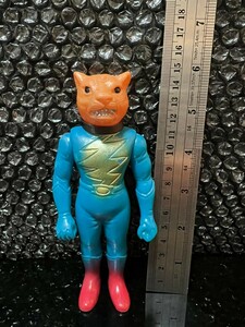 無版権・透明 怪獣シリーズタイガーセブン風　身長約15cm