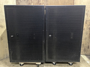  condition excellent RCF speaker SUB 8006-AS subwoofer pair 2 pcs. set 2500W RMS power amplifier built-in 