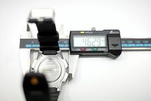 36　TIMEX IRONMAN TRIATHLON 200M 30LAP QZ　　M939PH 5K200　　美品 タイメックス アイアンマン アナデジ クォーツ メンズ 腕時計 箱_画像7
