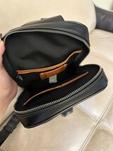 新作 コーチ COACH バッグ メンズ ショルダーバッグ 斜めかけバッグ CM380 ボディバッグ メンズ ゴッサムバッグ アウトレットレット品_画像8