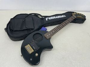 FERNANDES フェルナンデス ZO-3 アンプ内蔵 エレキギター ブラック 黒 ストラップ ソフトケース付き 弦楽器 ミニギター 音出し確認済み
