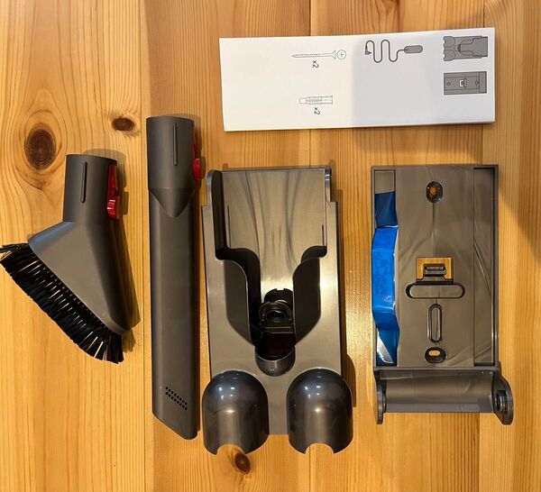 Dyson digital slimシリーズ 収納用ブランケット ミニソフトブラシ 隙間ノズル 説明書付 隙間ノズル以外新品未使用