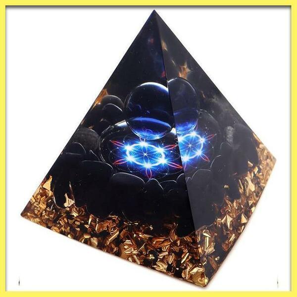 オルゴナイトピラミッド インテリア プレゼント おしゃれ ゴールド ブラック 新品 風水 開運 玄関 健康 金運 贈り物 雑貨 置物