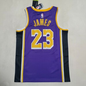 新品タグ付き　NBA　レブロン・ジェームズ　ロサンゼルス・レイカーズ　ナイキ　Swingman　ユニフォーム 　正規品　S　メンズ　ホーム