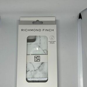 Richmond and Finch iPhone 6.7インチ 大理石柄