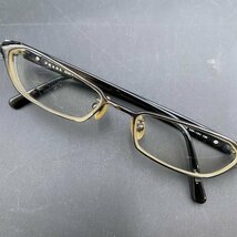 G0110H16 PRADA プラダ メガネフレーム チタン VPR74G 5AV-101 ブラック ヴィンテージ めがね 眼鏡 サングラス メンズレディース_画像2