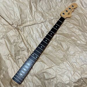 G&L ジーアンドエル　ベースネック　中古