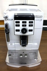 のK3023　　DeLonghi　デロンギ　全自動エスプレッソマシン　マグニフィカS　ECAM23120WN