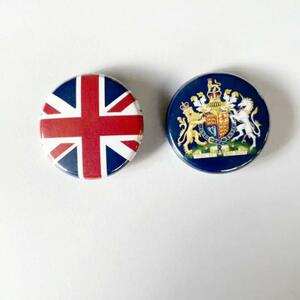 イギリス＊国旗＊国章＊缶バッジ2個セット