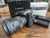 LUMIX S5Ⅱ SIGMA 28-70mm f2.8 バッテリーグリップ_画像1