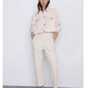 ZARA ダーツ入りハイウエストパンツ