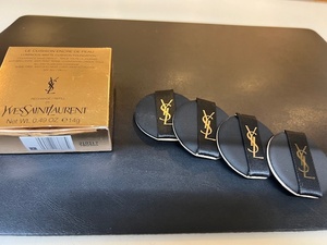 新品未使用！YVESSAINTLAURENT サンローラン　アンクルドポークッションファンデ　スポンジ4枚