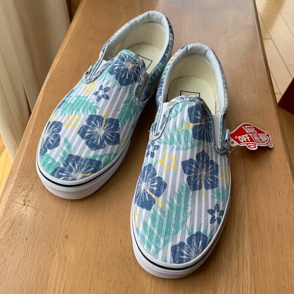 値下げしました　VANS バンズ　ヴァンス　スリッポン　24.5cm 新品未使用品 SLIP-ON 靴　スニーカー