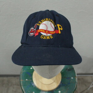 90sビンテージ NEWERA ニューエラ MLB インディアンス コットン ベースボールキャップ USA製■1990年代製 ネイビー 帽子 CAP 古着卸 80s
