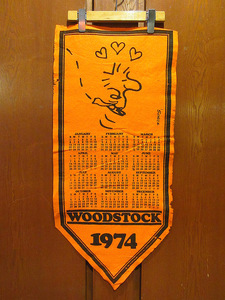 ビンテージ70's●WOODSTOCK 1974年フェルトバナーカレンダー橙●240110i8-signウッドストックピーナッツスヌーピーサインタペストリー