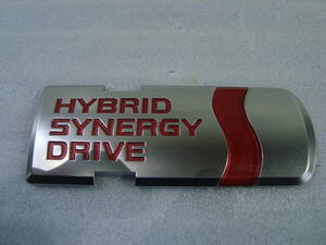 【N327】トヨタ 純正　HYBRID SYNERGY DRIVE　ハイブリッド　エンブレム　レッド塗装　赤　加工品　