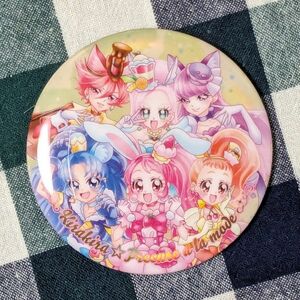 値下げ　プリキュアオールスターズBIG缶バッジBiscuit -20th Anniversary- キラキラ☆プリキュアアラモード