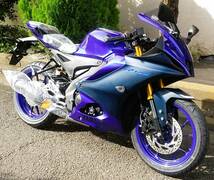 ☆ 【正規国内販売車両】待望のヤマハ新世代『YZF-R125』 登場！『フルカウルスポーツ』SSなのだ♪ 選べる２色 ブルー又はブラック新車 ☆_画像8