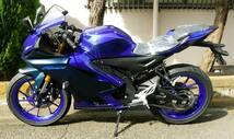 ☆ 【正規国内販売車両】待望のヤマハ新世代『YZF-R125』 登場！『フルカウルスポーツ』SSなのだ♪ 選べる２色 ブルー又はブラック新車 ☆_画像4