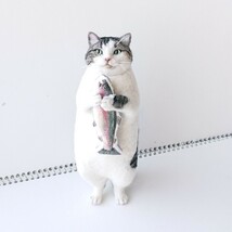 羊毛フェルト猫 うちの猫(がす) お魚クッション付き ハンドメイド_画像2