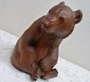 (☆BM)木製/木彫り 手彫り クマ 熊 置物 オブジェ 高さ24㎝/1.45kg 民族工芸品 日本 動物 くま 