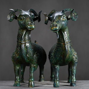 『漢・青銅器彫・羊尊一對』極細工 置物古賞物 中国古玩 中国古美術