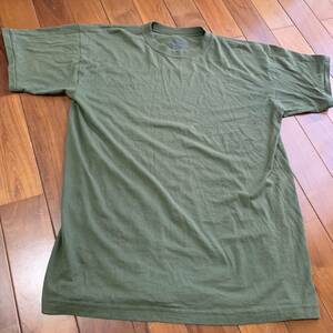 沖縄 米軍放出品 DUKE Tシャツ トレーニング　ランニング　OD LARGE (管理番号HI204)