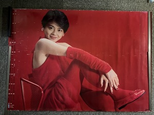 "Плакат Idol в то время Kyoko Koizumi Ярко -красная девушка негабаритный плакат"