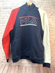 FILA フィラ　プルオーバーパーカー　フーディ　トリコロール　プリントロゴ　裏起毛　ポリエステル×コットン　L