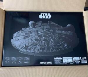 バンダイ 限定 １/72 パーフェクトグレード ミレニアムファルコン プラモデル　STAR WARS スターウォーズ