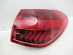 【良品】 MercedesBenz ベンツ Cクラス W206 純正 右 テールランプ テールライト A2069061601 (n091679)