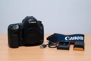 Canon キヤノン EOS 5D Mark III フルサイズ デジタル一眼レフカメラ ボディ