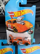 ★3台セット アメ車 ホットウィール hot wheels tooned デイトナ フォード 300C チャージャー_画像3