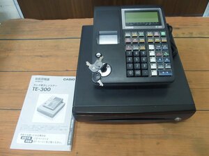 s001 A4 CASIO カシオ 電子レジスタ レジ TE-300 鍵付き 取扱説明書付 通電確認のみ 中古 現状品　店舗用品/会計/事務