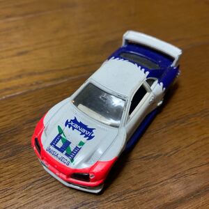 トミカ 日産 スカイライン GT-R R34 レーシングカー