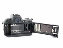 04806cmrk Nikon F100 AF一眼レフ フイルムカメラ F5ジュニア 堅牢なマグネシウムボディ_画像7