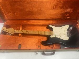 FENDER STRATOCASTER BLACK made in USA アメリカ　ヴィンテージ　V157129 57 STRAT TL BLK フェンダー ブラック ケース付 中古保管品