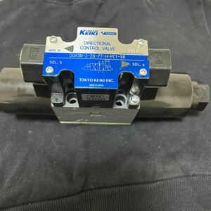 東京計器　新品　ソレノイドバルブ　DG4SM-3-2N-P7-H-PC1-56 1個