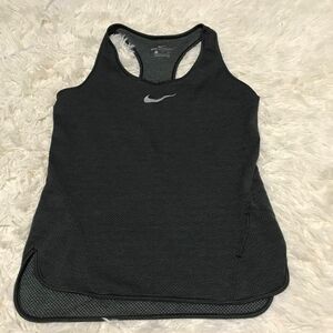 NIKE☆ジム用タンクトップ☆Sサイズ